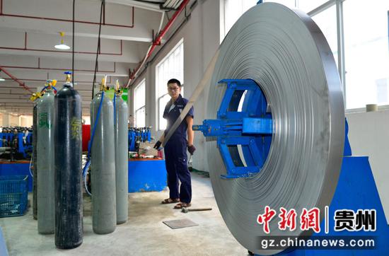 遵义凤冈 工业品牌产品助力工业经济加速跑——以建材加工为例